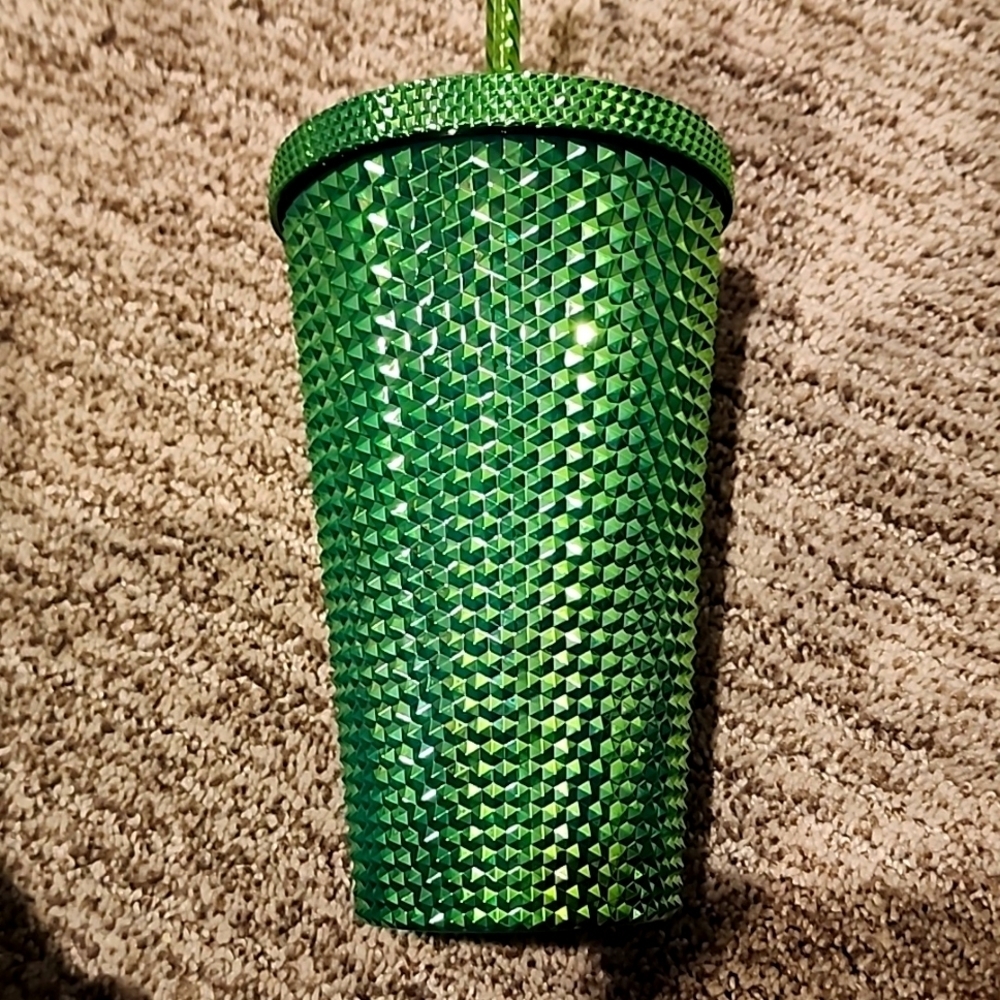 NWOT Starbucks tumbler green 16 oz. Holiday cup with screw on top. - Picture 6 of 6
